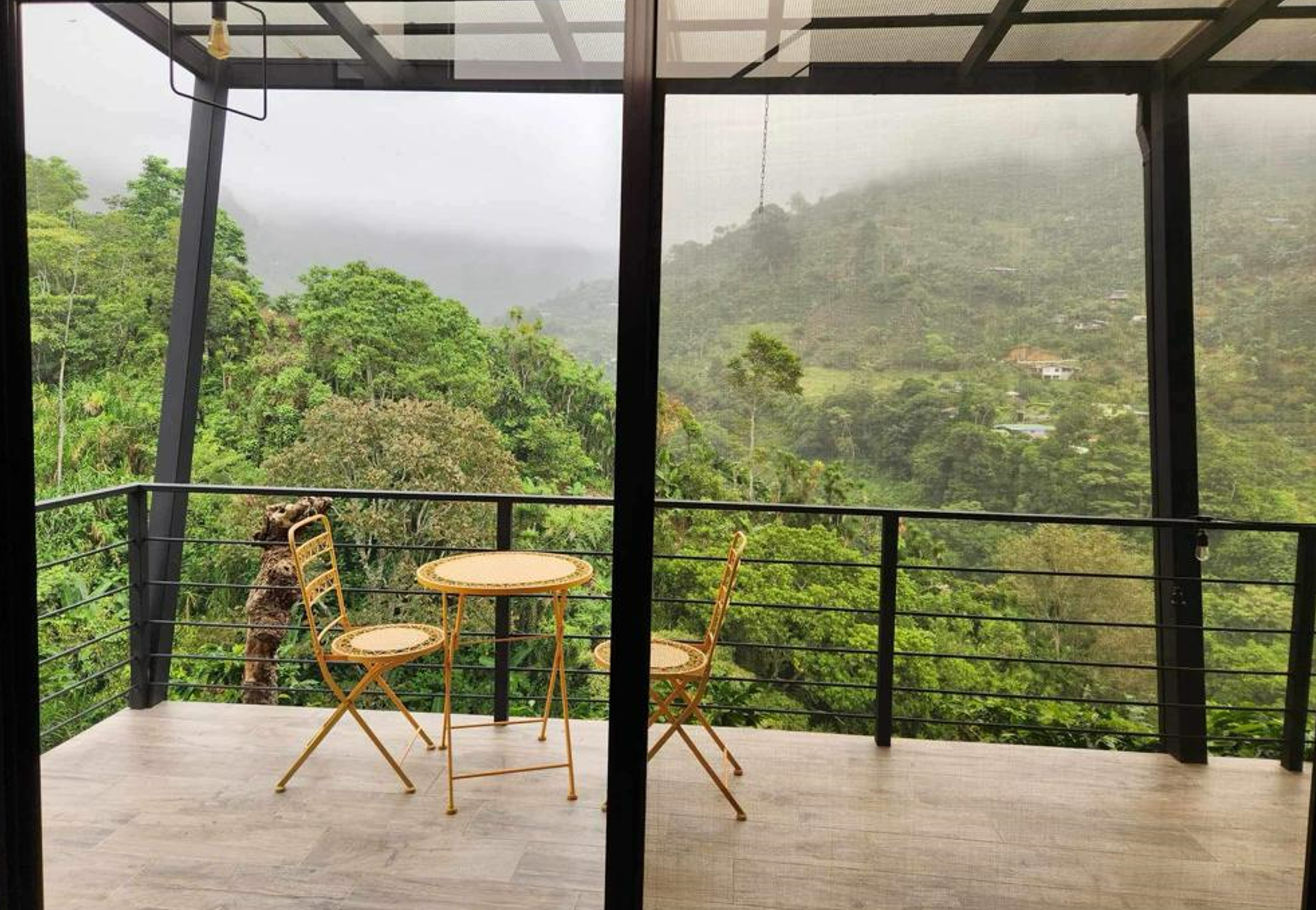 MODERN COUNTRY HOUSE WITH GUEST COTTAGE AMIDST A COFFEE PLANTATION