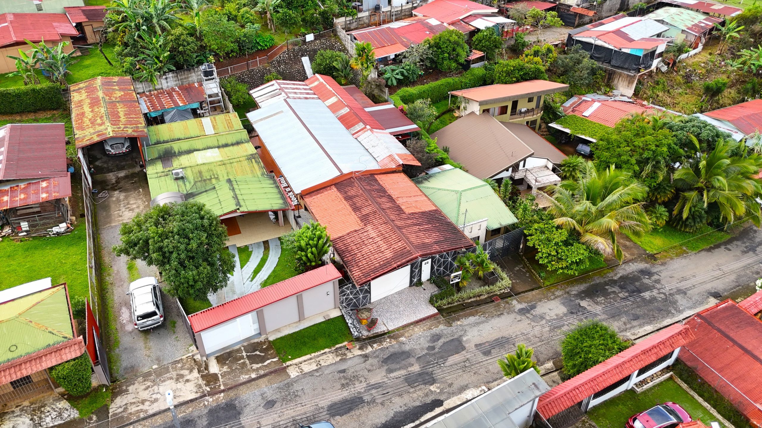 Conveniently Located House in Perez Zeledon, Costa Rica