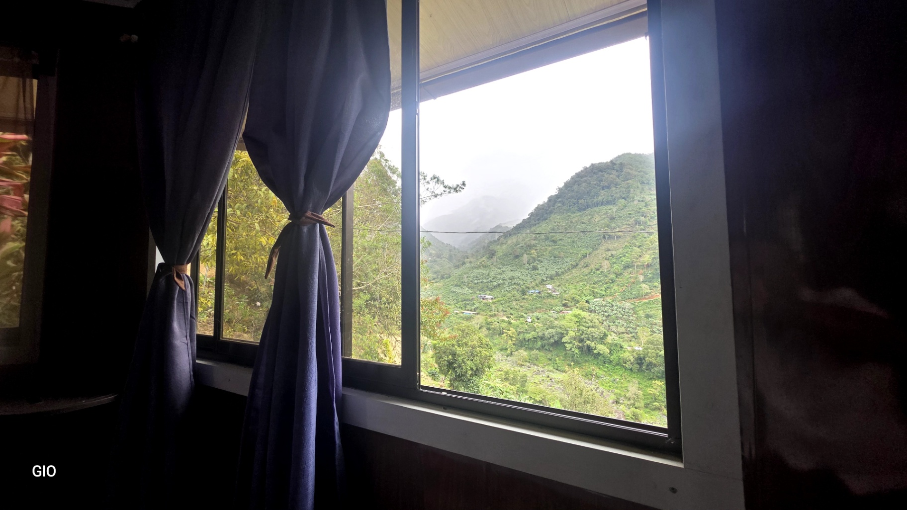 🌳🏞️ Rustic Mountain Retreat for Sale! 🏞️🌳