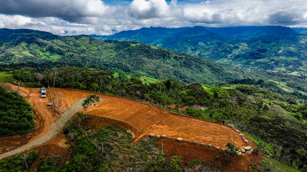  Spectacular Property with Chirripo Mountain  and San Isidro City Views