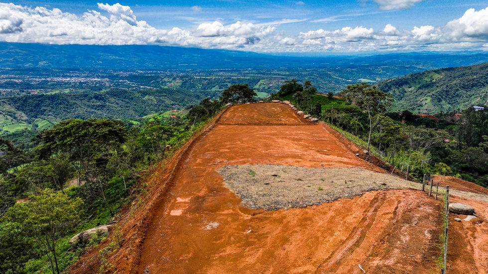  Spectacular Property with Chirripo Mountain  and San Isidro City Views