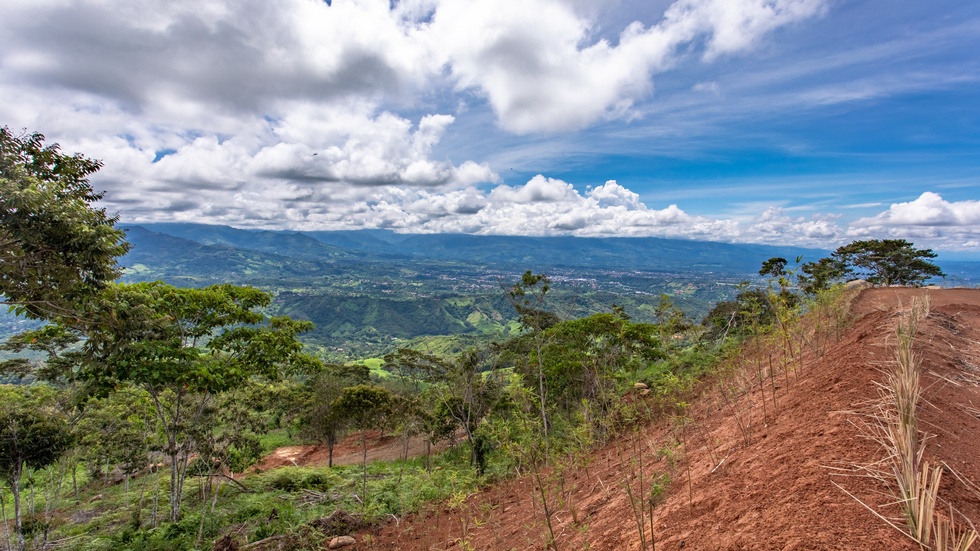  Spectacular Property with Chirripo Mountain  and San Isidro City Views