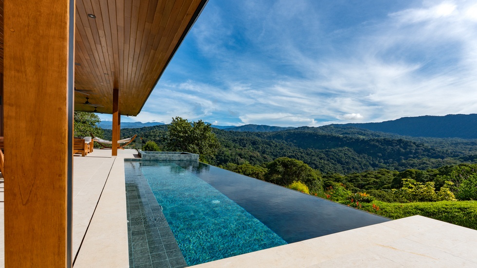 3 Bedroom Luxury Modern Tropical Home in Dominical