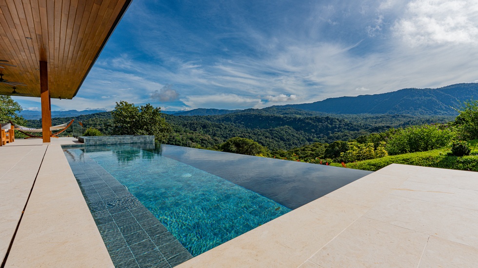 3 Bedroom Luxury Modern Tropical Home in Dominical