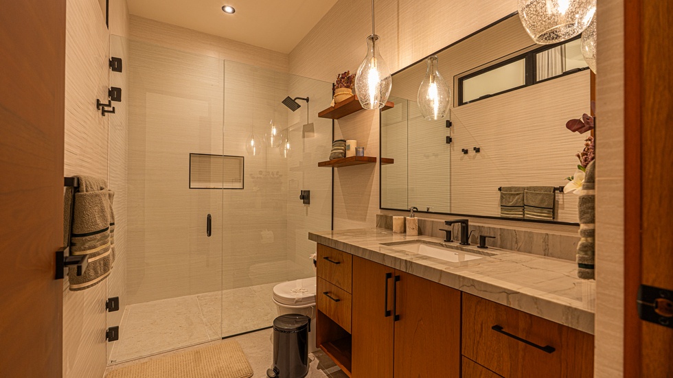 3 Bedroom Luxury Modern Tropical Home in Dominical