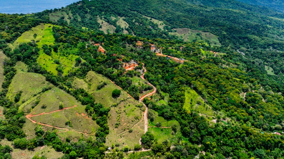 Waterfall View Homesites and Nature Community Playa Dominical