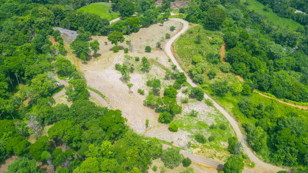 Waterfall View Homesites and Nature Community Playa Dominical