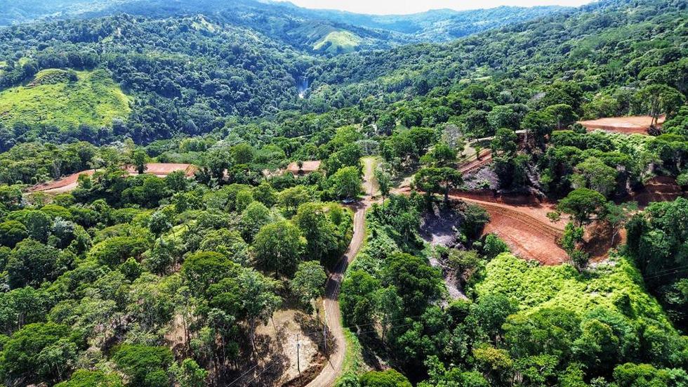Waterfall View Homesites and Nature Community Playa Dominical