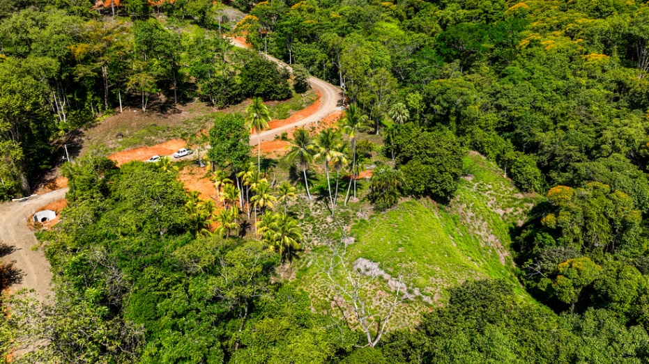 Waterfall View Homesites and Nature Community Playa Dominical