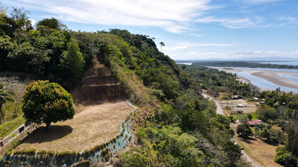 🌴 Whitewater Ocean-View Ridge Lot in Ojochal – Your Dream Life Awaits! 🌊✨