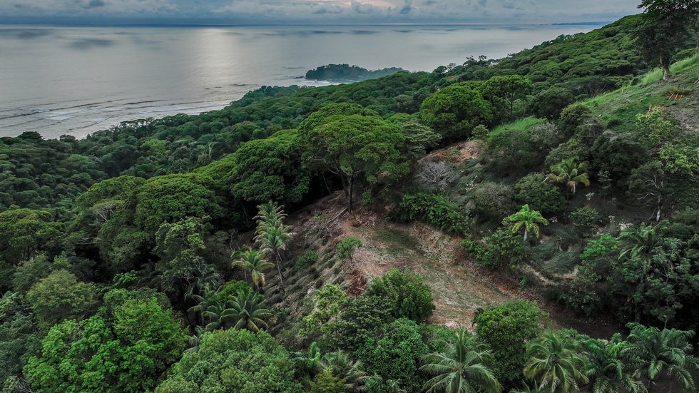 🌅 Front-Row Panoramic Sunset Ocean View Estate in San Martín