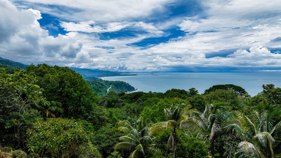 🌅 Front-Row Panoramic Sunset Ocean View Estate in San Martín