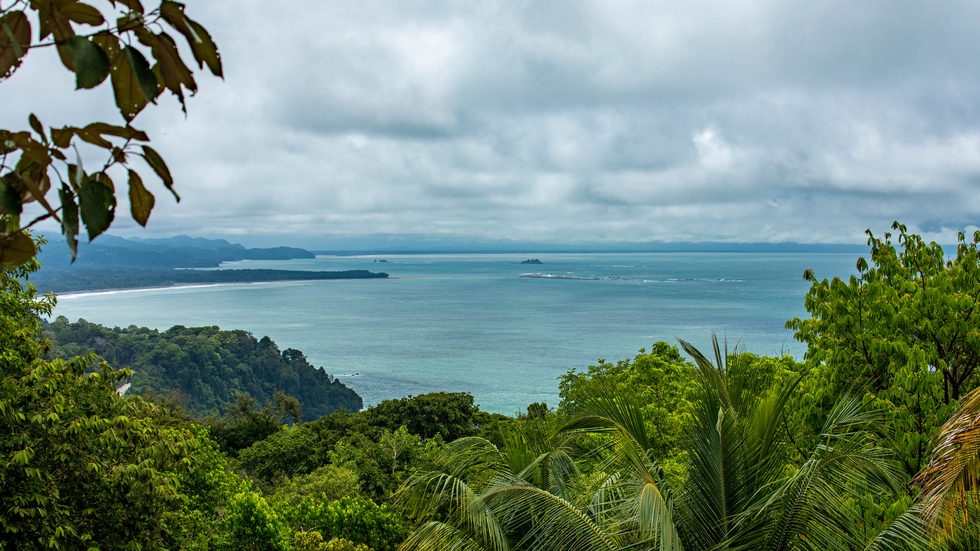 🌅 Front-Row Panoramic Sunset Ocean View Estate in San Martín