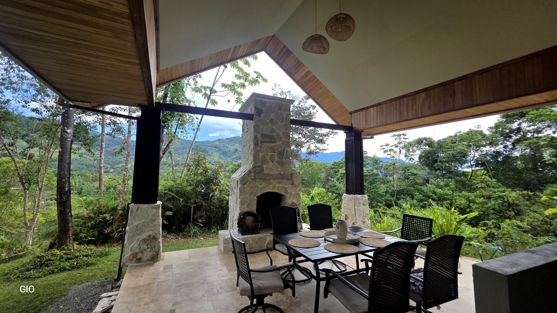 🌺 Aves del Paraíso – A Private Nature Sanctuary in Pérez Zeledón, Costa Rica 🦜