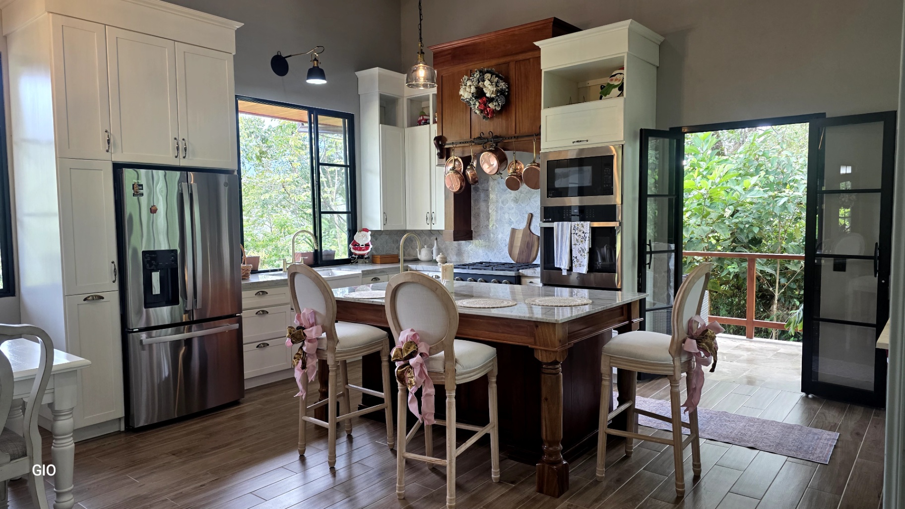 🌺 Aves del Paraíso – A Private Nature Sanctuary in Pérez Zeledón, Costa Rica 🦜