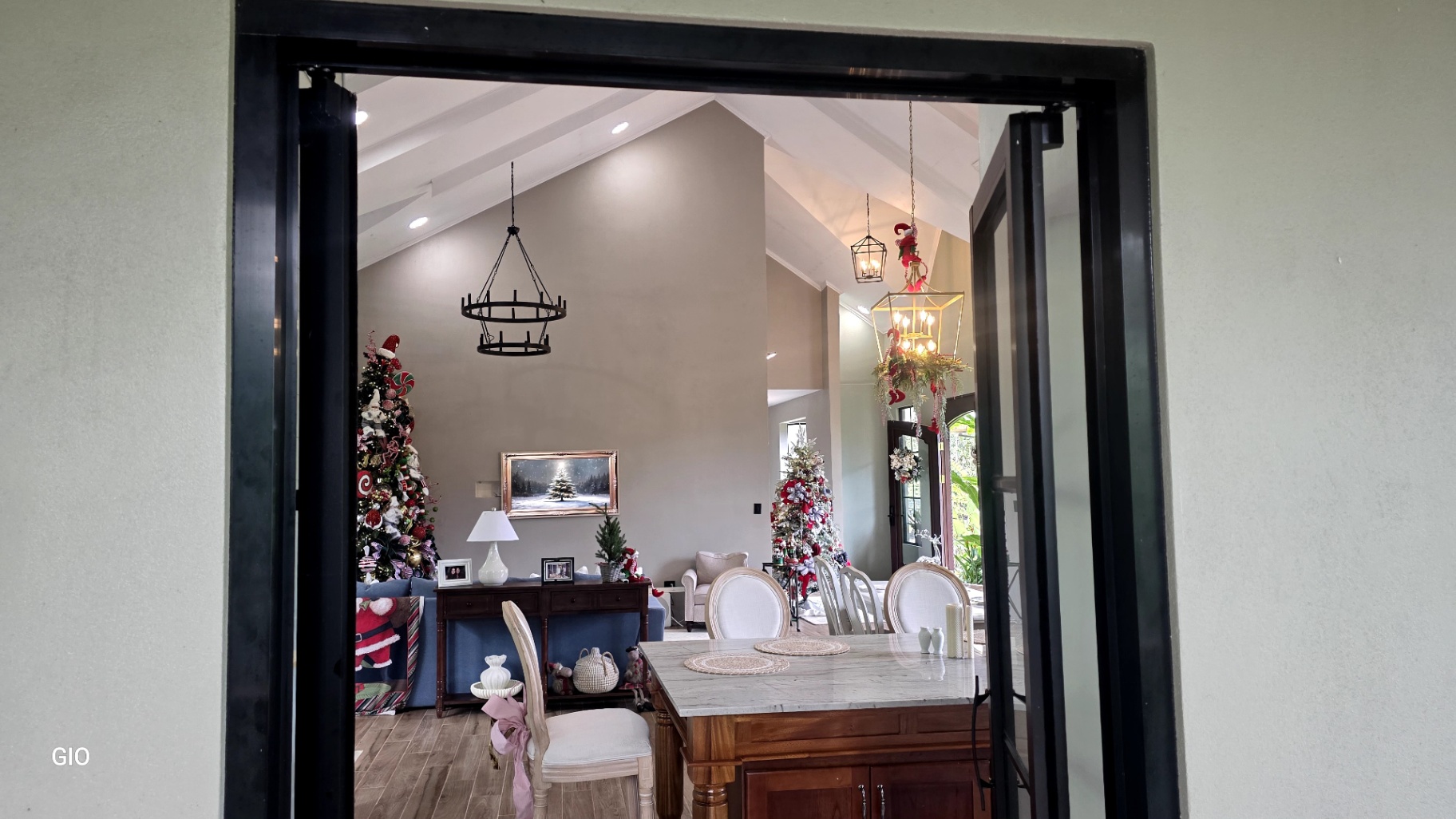 🌺 Aves del Paraíso – A Private Nature Sanctuary in Pérez Zeledón, Costa Rica 🦜