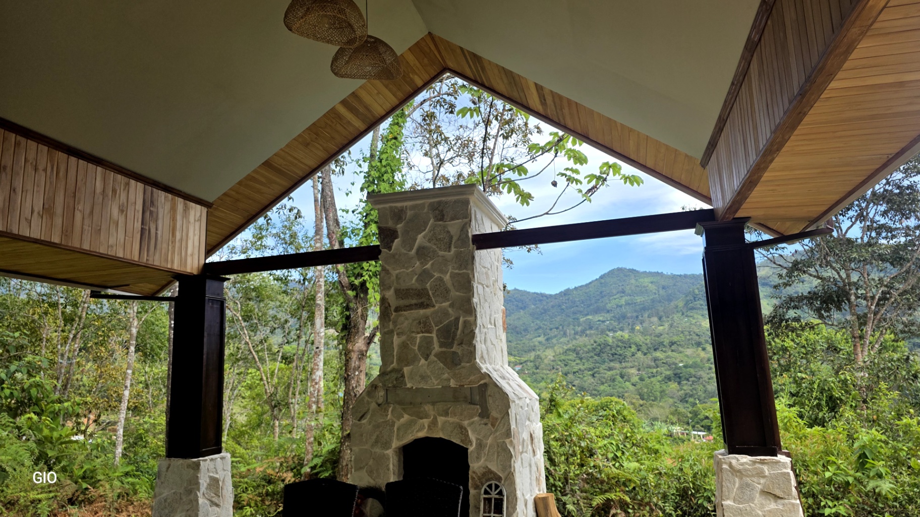 🌺 Aves del Paraíso – A Private Nature Sanctuary in Pérez Zeledón, Costa Rica 🦜