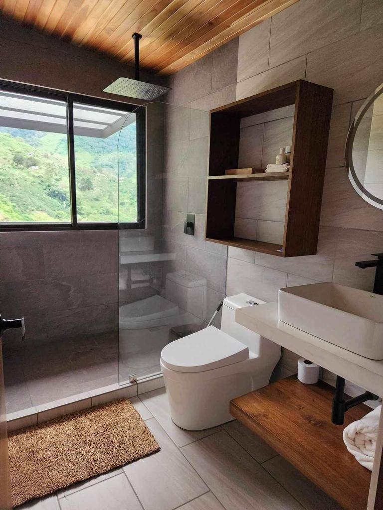 MODERN COUNTRY HOUSE WITH GUEST COTTAGE AMIDST A COFFEE PLANTATION