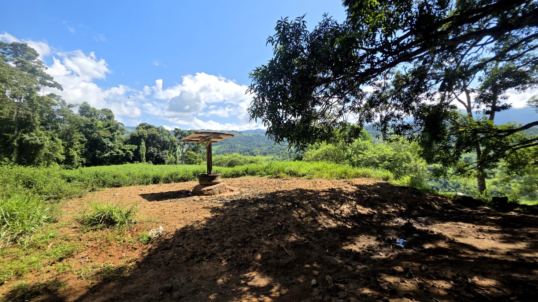 Pure Life Paradise: 128-Acre Eco-Farm with Private Waterfall & River 🌿💧