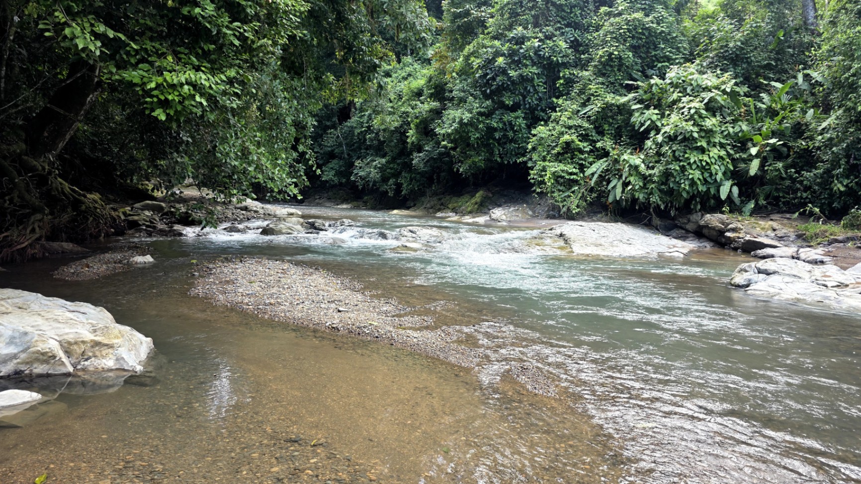 Pure Life Paradise: 128-Acre Eco-Farm with Private Waterfall & River 🌿💧